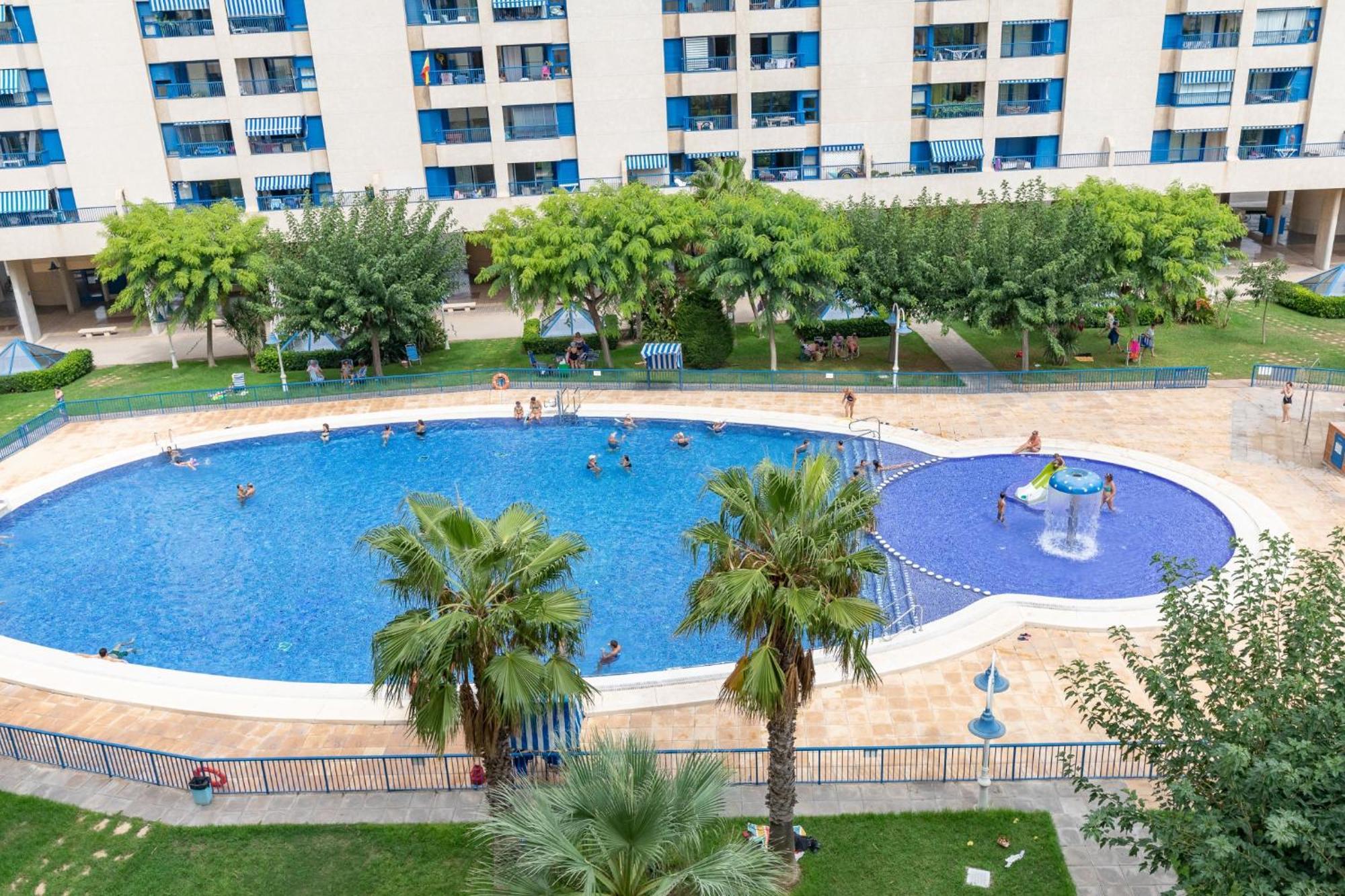 Beach 75 Metres Away Playa A 75 Metros Valencia Exterior photo